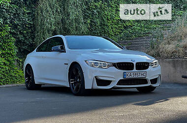 Купе BMW M4 2015 в Києві