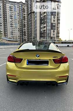 Купе BMW M4 2015 в Киеве