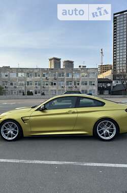 Купе BMW M4 2015 в Киеве