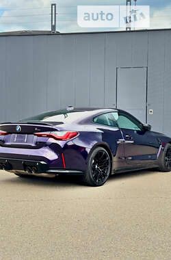 Купе BMW M4 2022 в 