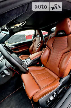 Купе BMW M4 2022 в 