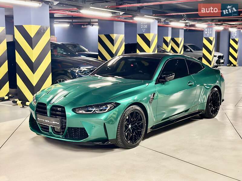 Купе BMW M4 2022 в 