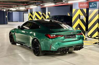 Купе BMW M4 2022 в 