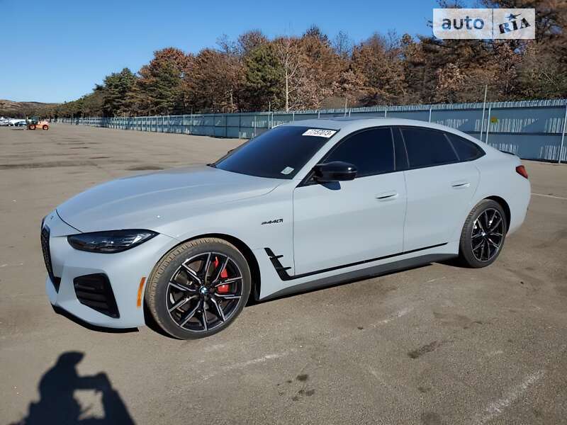 Купе BMW M4 2023 в 