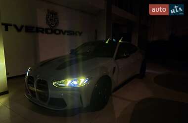 Купе BMW M4 2025 в 