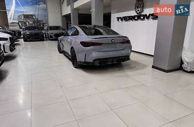 Купе BMW M4 2025 в 