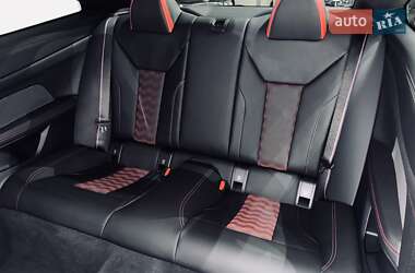 Купе BMW M4 2025 в 