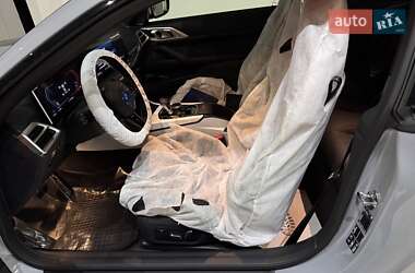 Купе BMW M4 2025 в 
