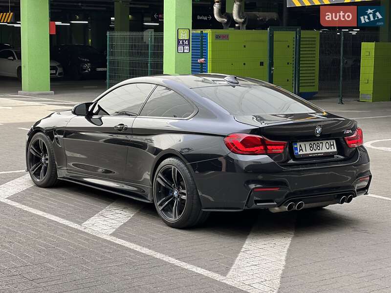 Купе BMW M4 2015 в Киеве