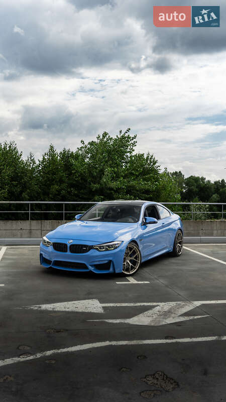 Купе BMW M4 2014 в 