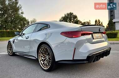 Купе BMW M4 2025 в 