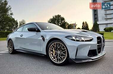 Купе BMW M4 2025 в 