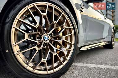 Купе BMW M4 2025 в 