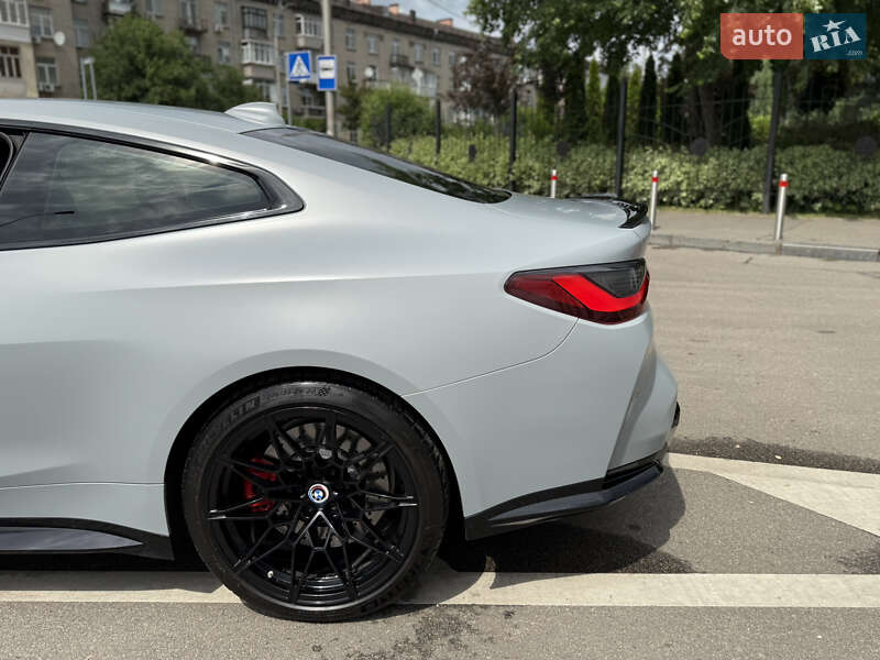 Купе BMW M4 2021 в Киеве