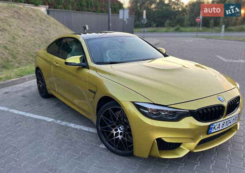 Купе BMW M4 2017 в Киеве