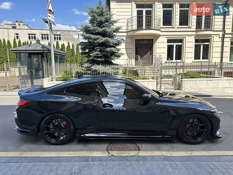 Купе BMW M4 2021 в Киеве