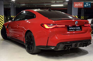 Купе BMW M4 2021 в 