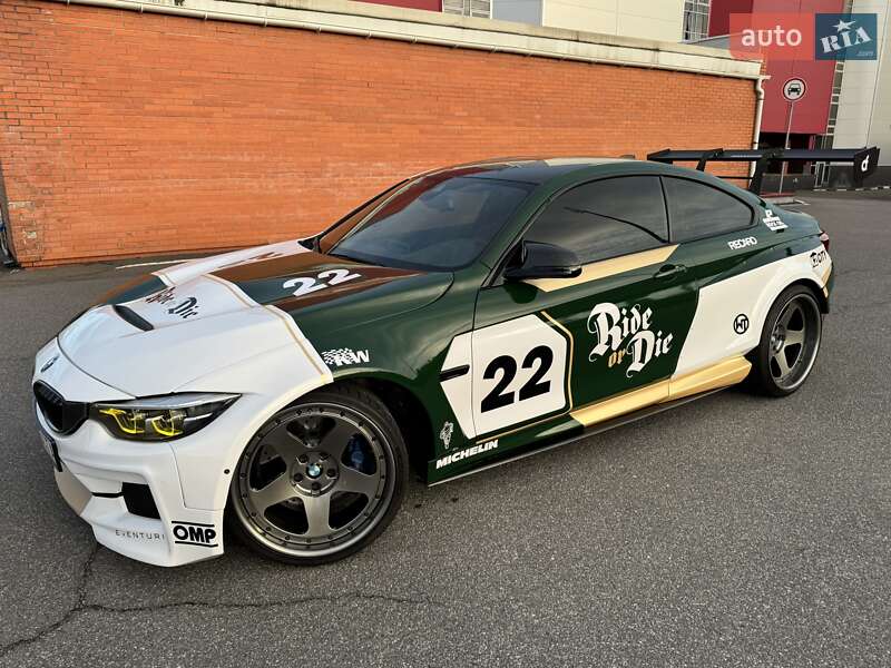Купе BMW M4 2017 в Києві