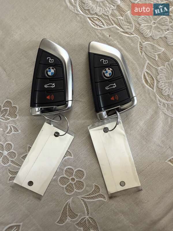 Купе BMW M4 2022 в Києві