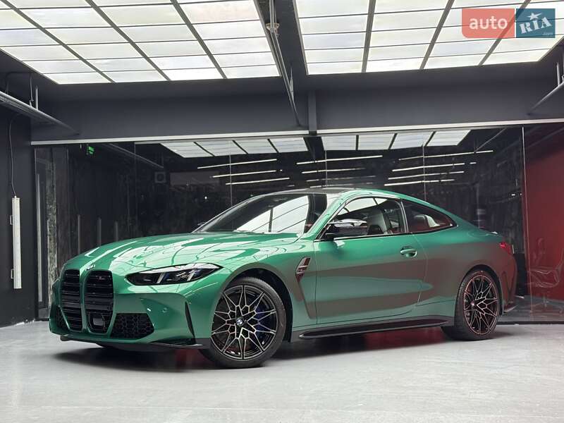 Купе BMW M4 2025 в Киеве