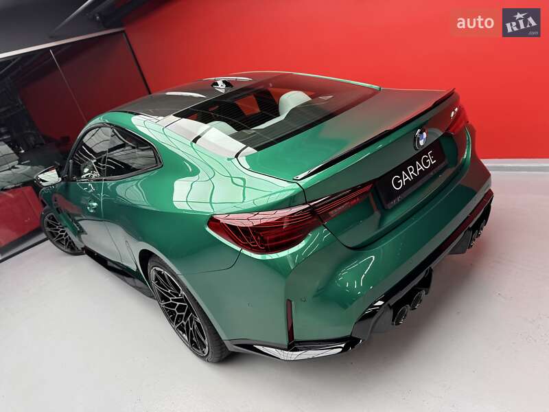 Купе BMW M4 2025 в Киеве