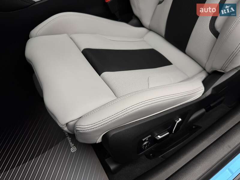 Купе BMW M4 2025 в Киеве