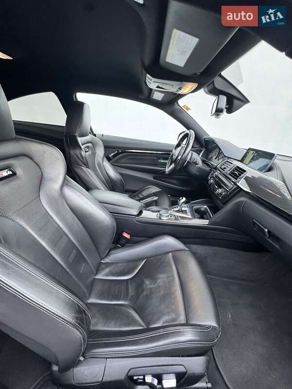 Купе BMW M4 2017 в Киеве