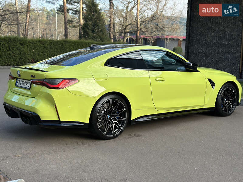 Купе BMW M4 2022 в Киеве
