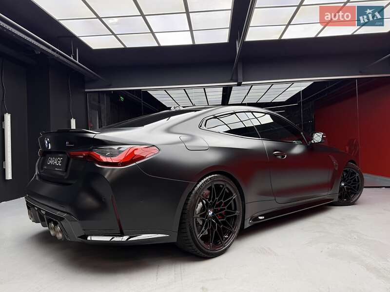 Купе BMW M4 2023 в Киеве