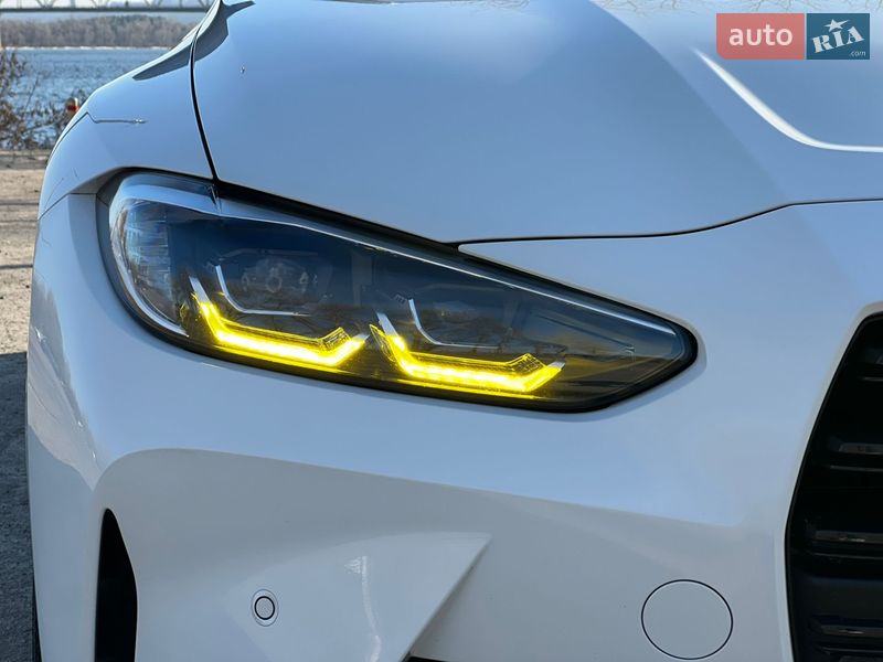 Купе BMW M4 2023 в Києві