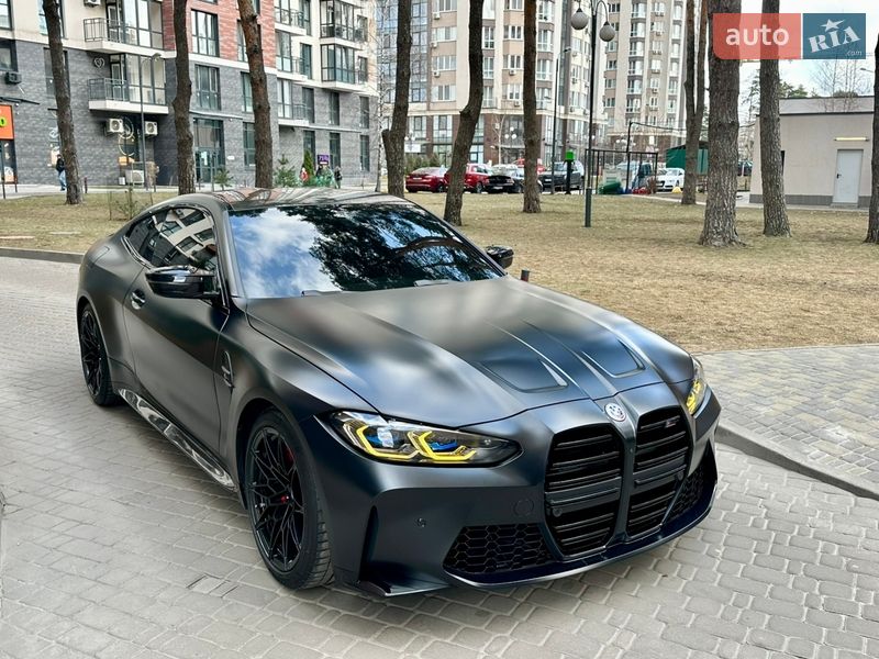 Купе BMW M4 2022 в Киеве