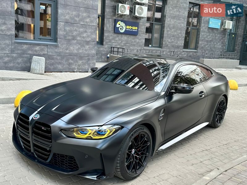 Купе BMW M4 2022 в Киеве