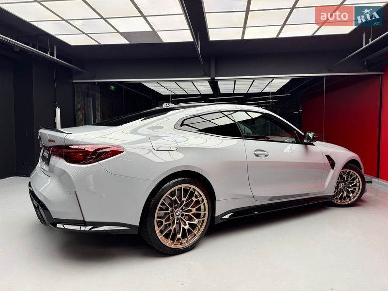 Купе BMW M4 2025 в Києві
