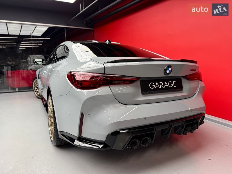 Купе BMW M4 2025 в Києві