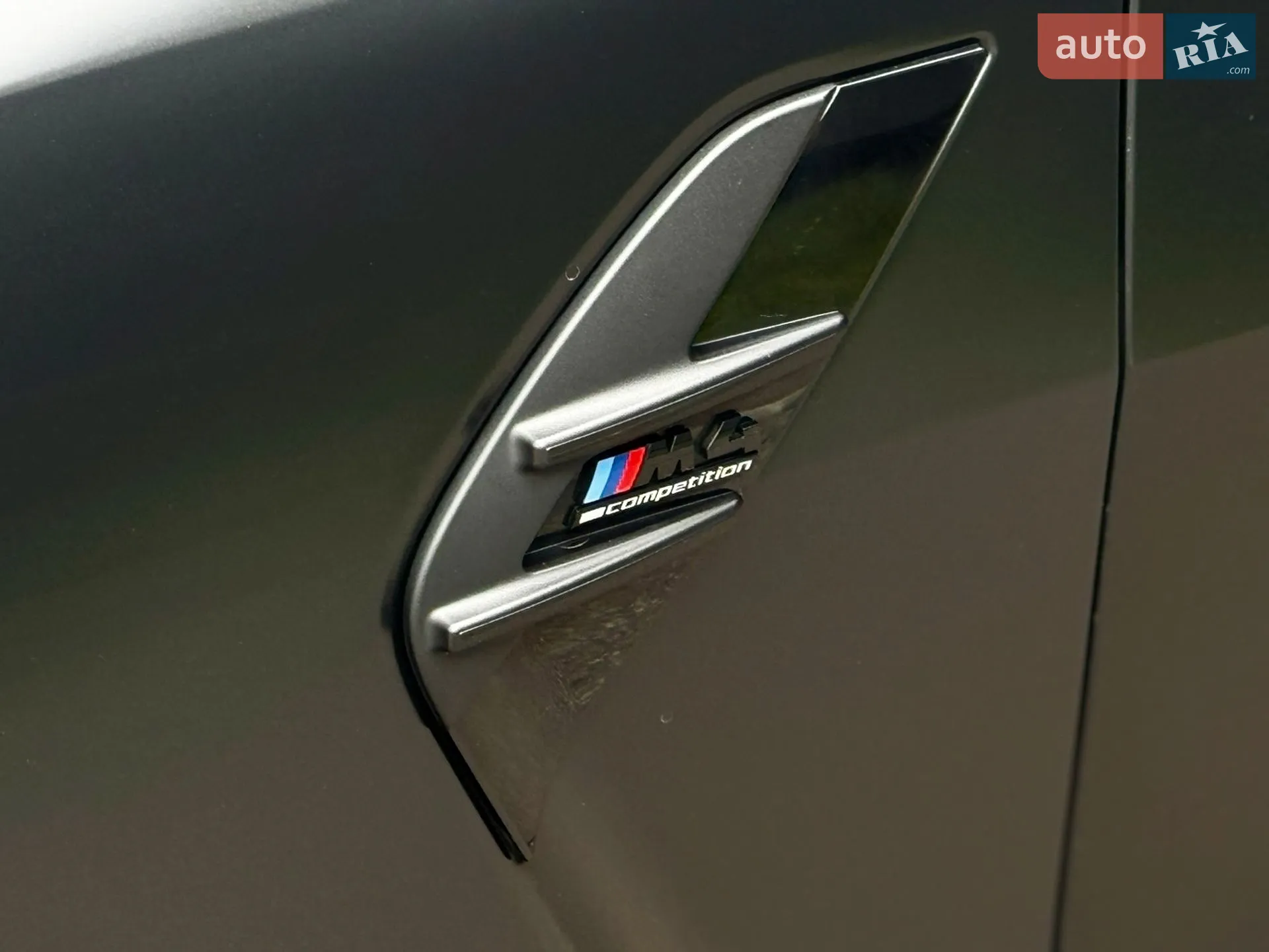 2022 BMW M4 - мініатюра 7