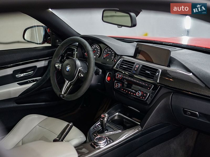 Купе BMW M4 2015 в Львове