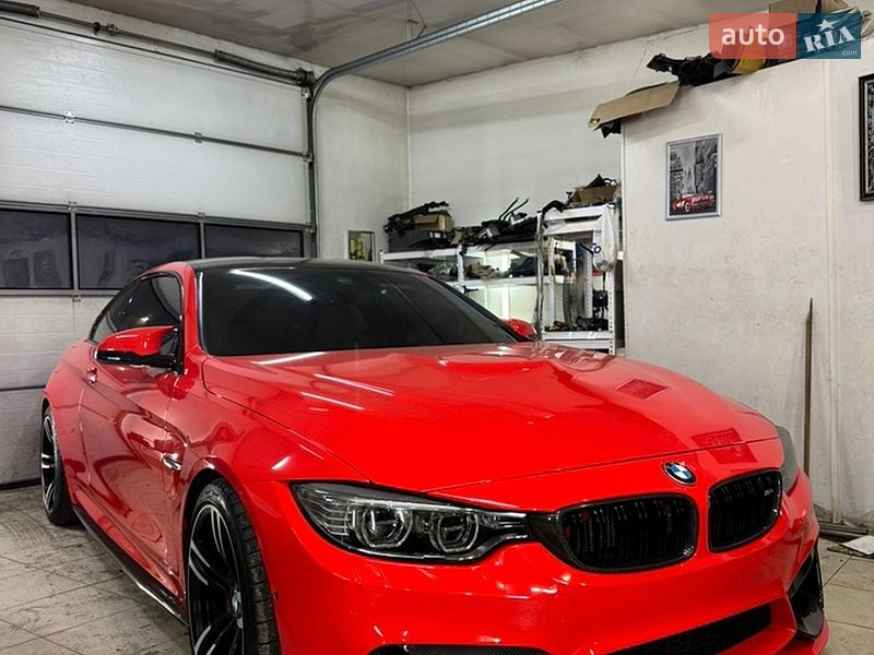 Купе BMW M4 2015 в Львове