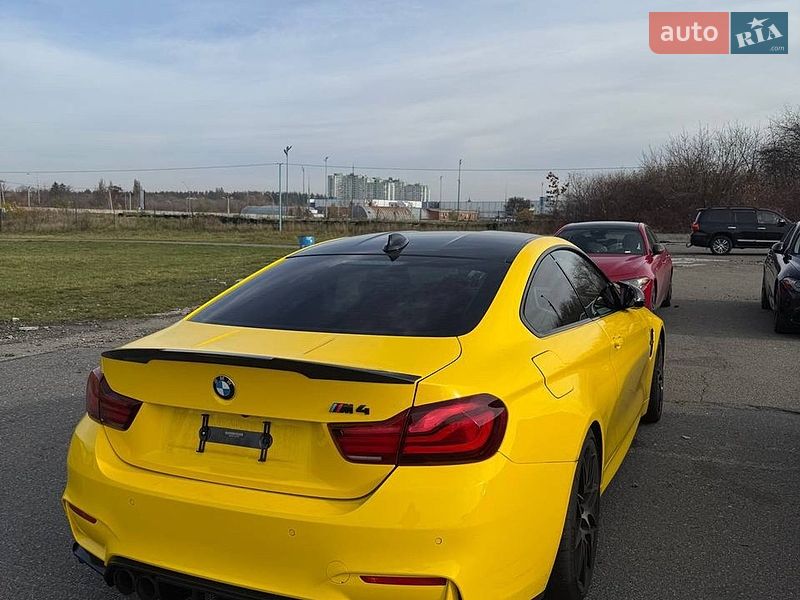 Купе BMW M4 2016 в Києві