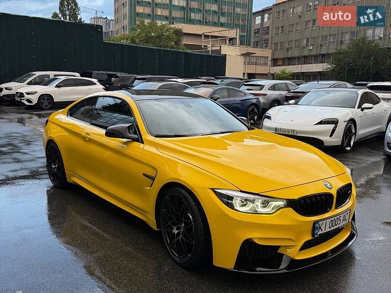 Купе BMW M4 2016 в Києві