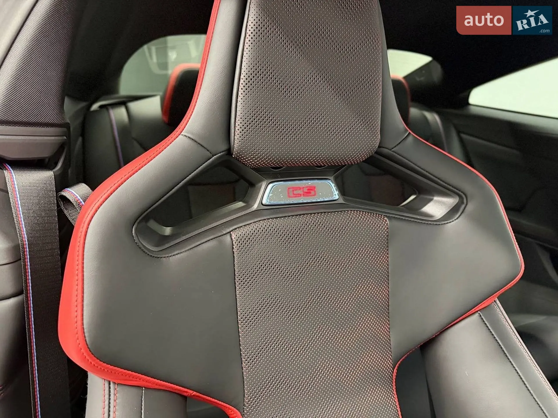 2025 BMW M4 - мініатюра 18