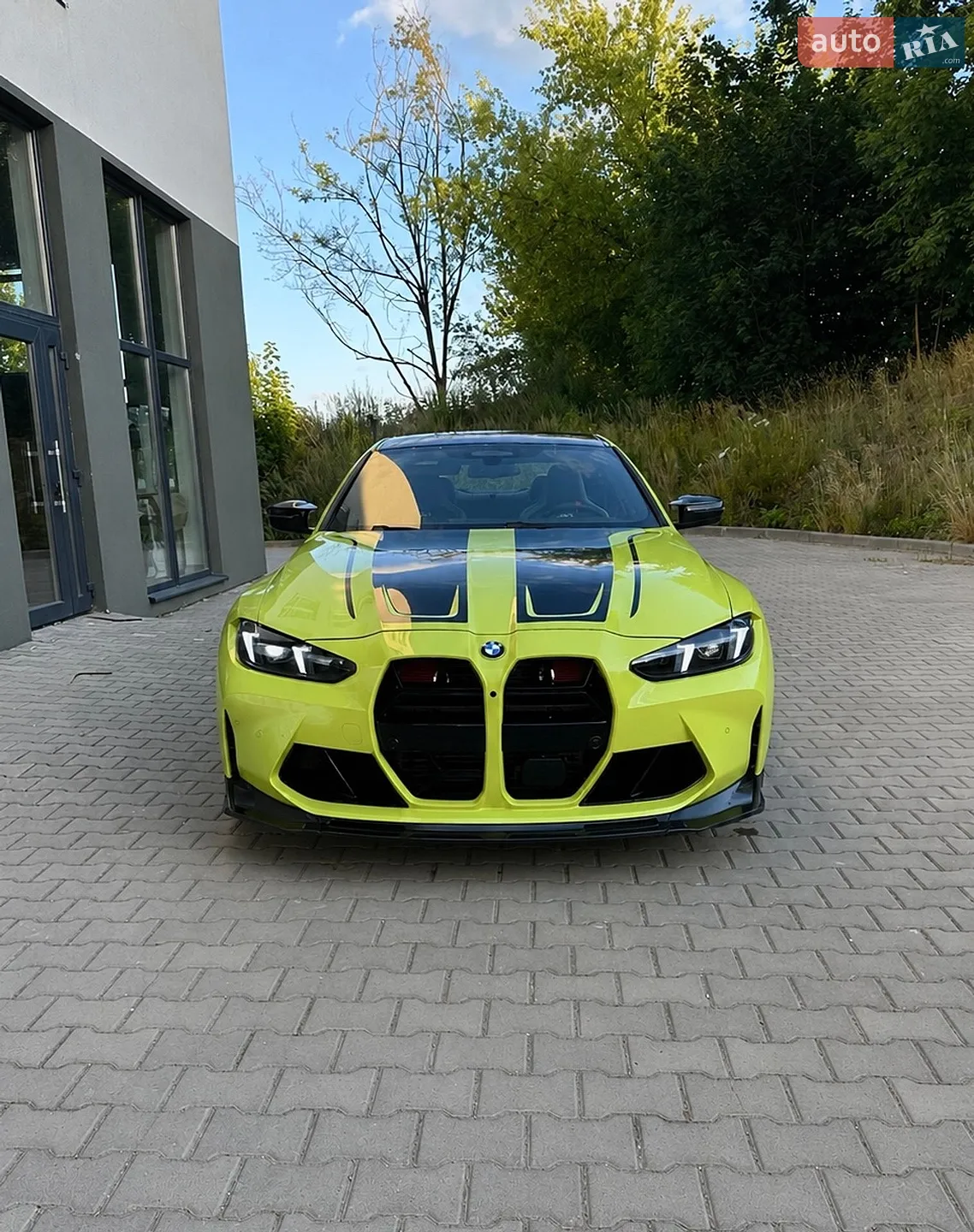 2025 BMW M4 - фото 1