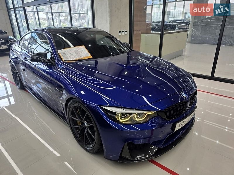 Купе BMW M4 2019 в Новоселиці