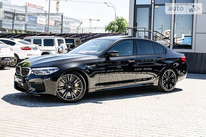 Седан BMW M5 2018 в Києві