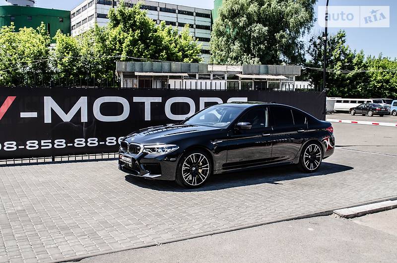 Седан BMW M5 2018 в Києві