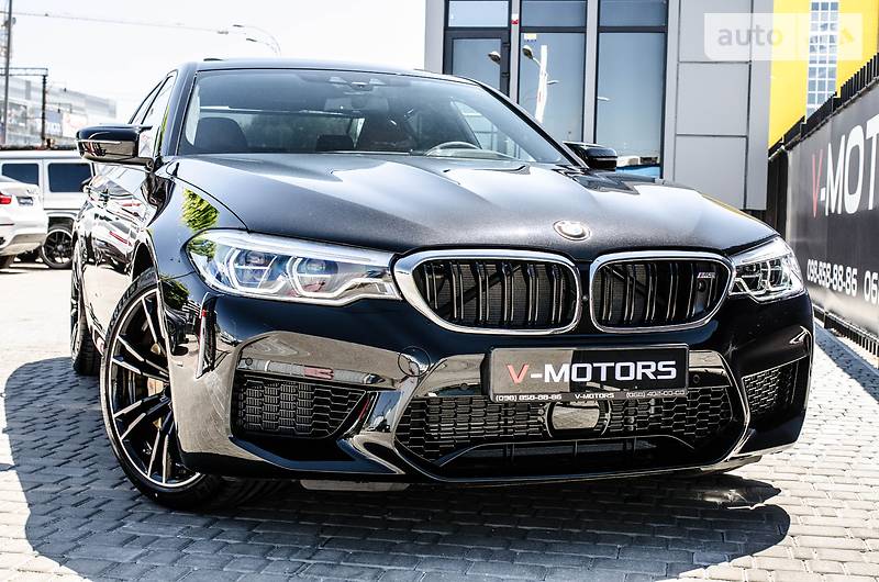 Седан BMW M5 2018 в Києві