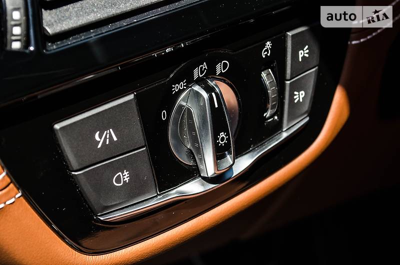 Седан BMW M5 2018 в Києві