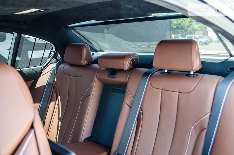 Седан BMW M5 2018 в Києві