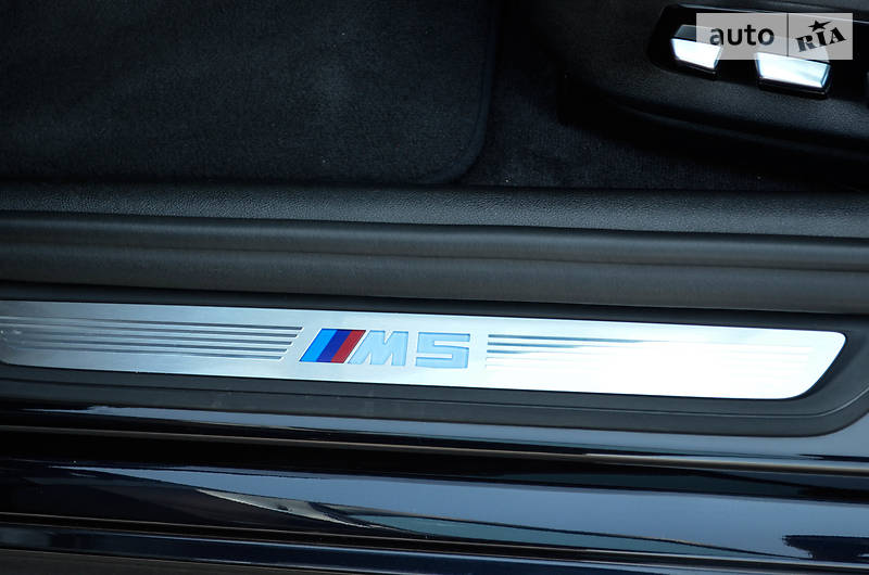 Седан BMW M5 2018 в Києві