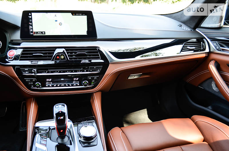 Седан BMW M5 2018 в Києві