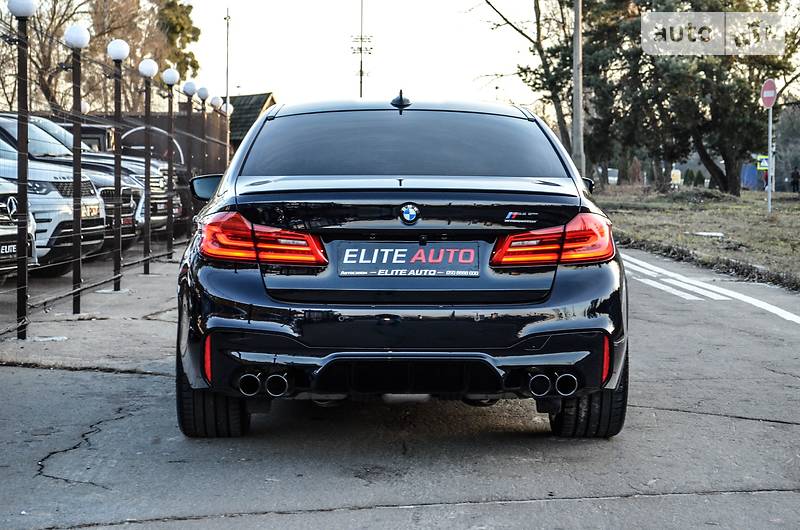 Седан BMW M5 2018 в Києві